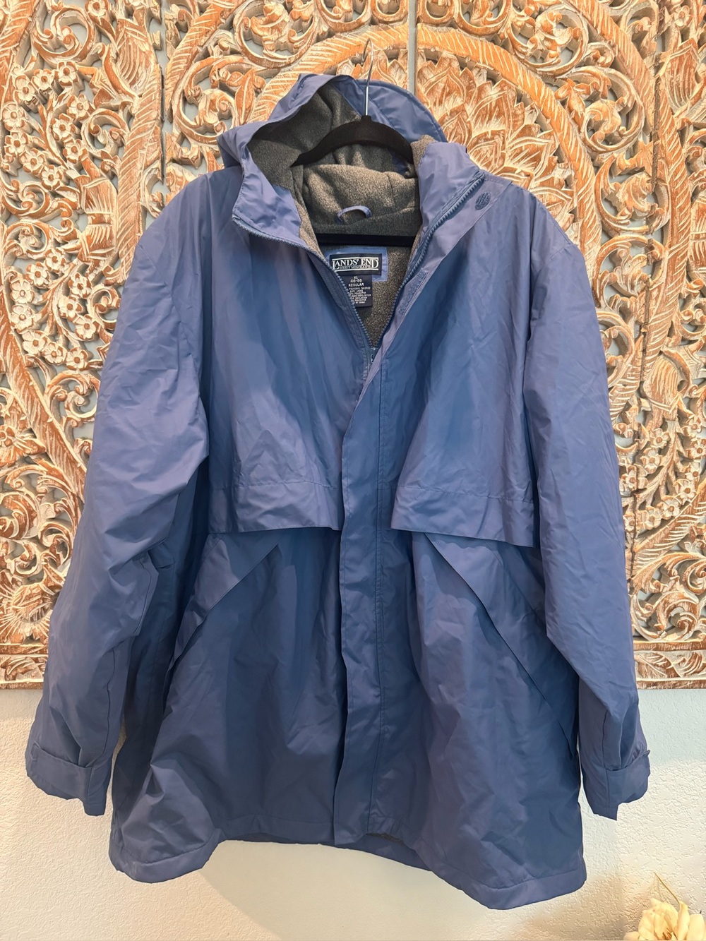 Lands’ End Men’s Hooded Rain Jacket Blue Medium-Lightweight Waterproof NWOT - Picture 2 of 15